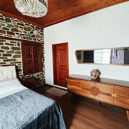 Stone In Old Town - Private Parking & Views