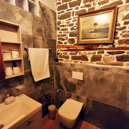 Villa Stone In Old Town - Private Parking & Views