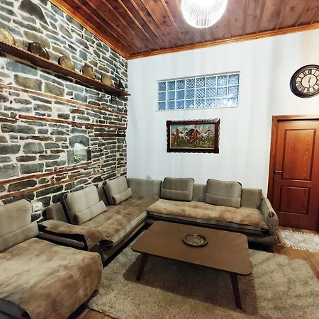 Stone In Old Town - Private Parking & Views