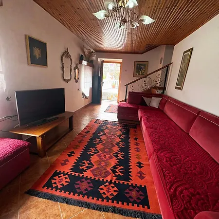 Βίλα Stone In Old Town - Private Parking & Views Αργυρόκαστρο