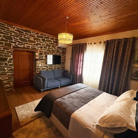 Stone In Old Town - Private Parking & Views Αργυρόκαστρο